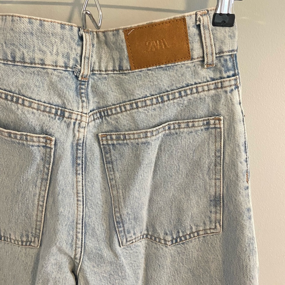 ZARA Light Wash Jean